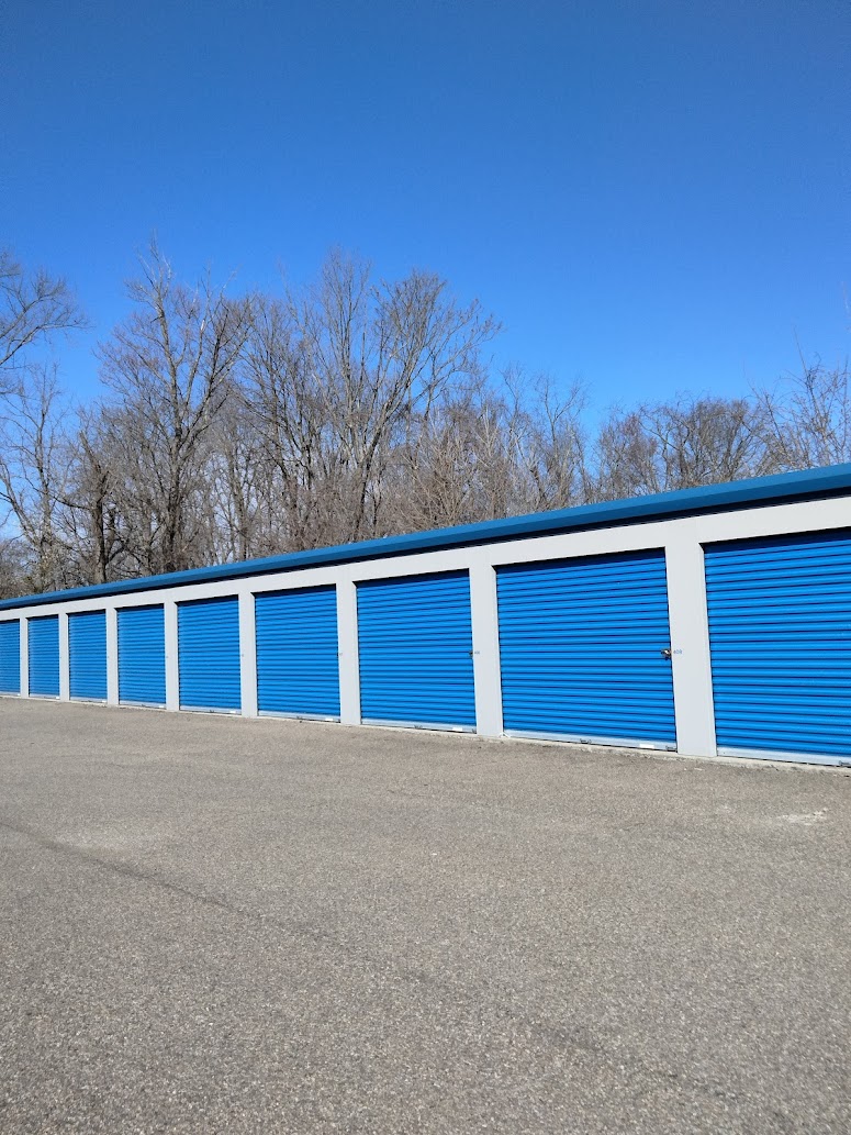 Driveup accessible units at Zanesville Self Storage